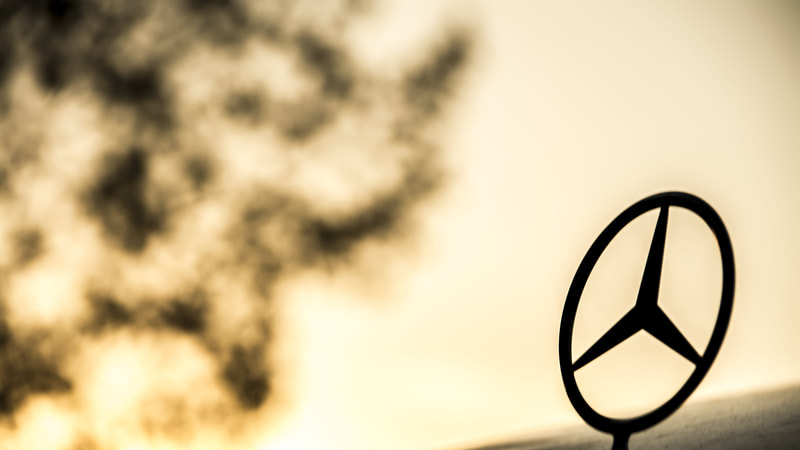 Mercedes-Benz logo slika za pozadinu